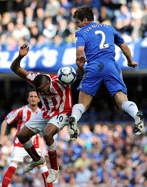 但他与库尔 但他与库尔